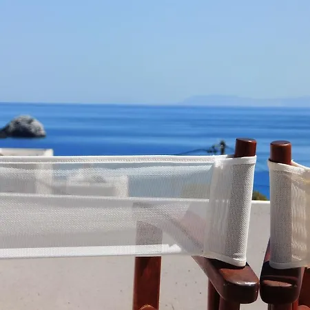 Zozo * Karavostasis (Folegandros)